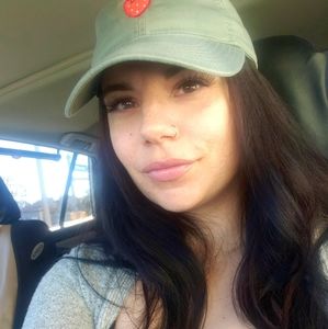 Meet your Posher, Victoria